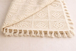 Скатертина бавовняна в'язане мереживо з китицями 110*110см, Boho Crochet, колір - натуральний беж - 0 