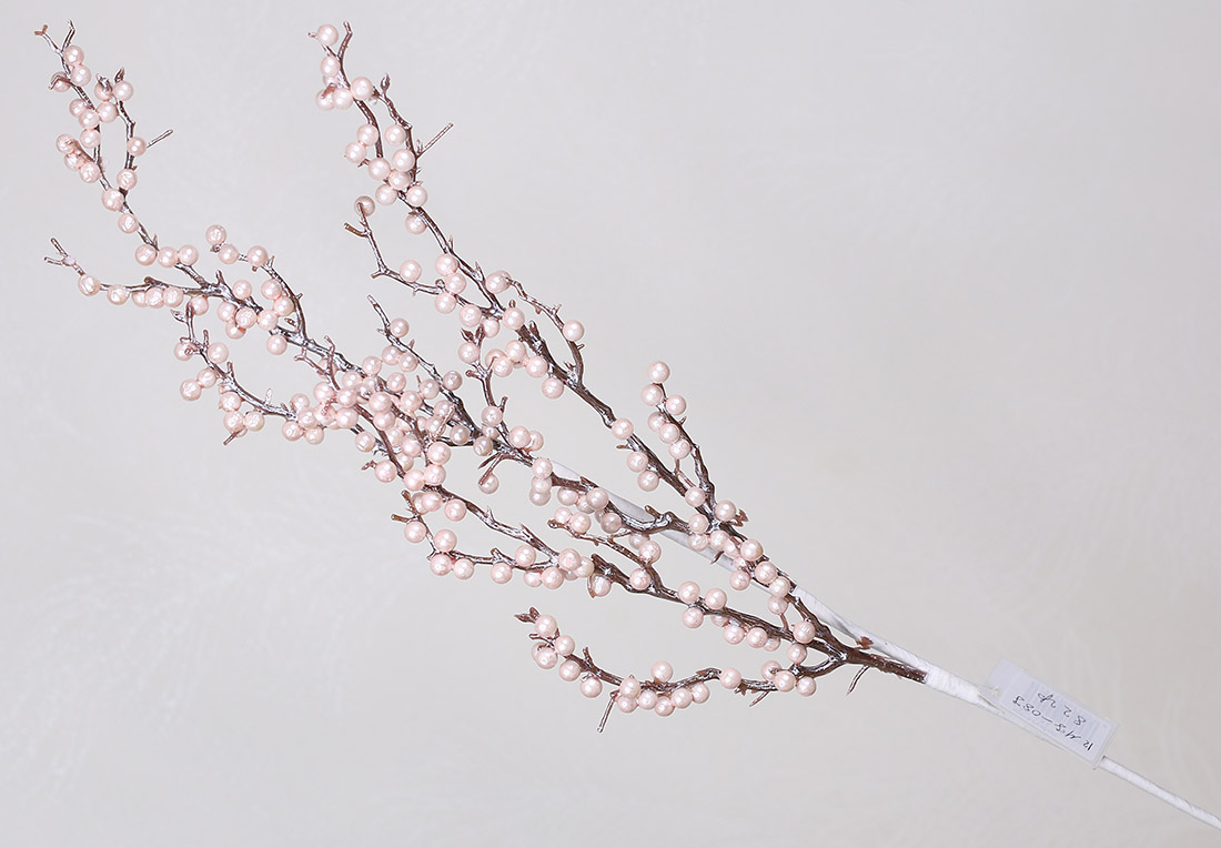 Декоративна гілка ягід 64см, колір ніжно-рожевий перламутр RM7-087