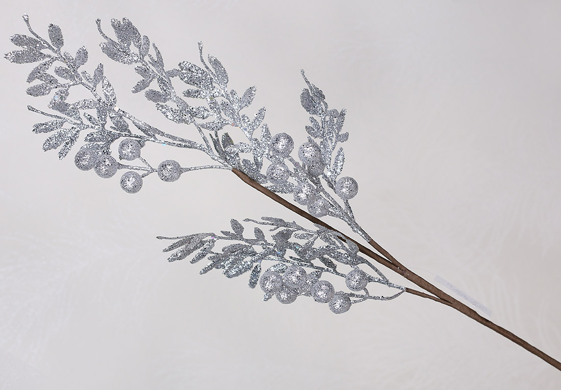 Декоративна гілка з ягодами 67см, колір срібло з гліттером RM7-102